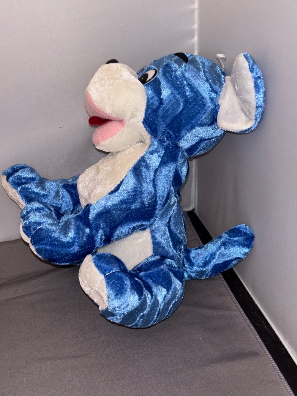Vtg Nadel &Sons Blue Shiny Velvet-like Sitting Dog Stuffed Animal Plush Toy RARE